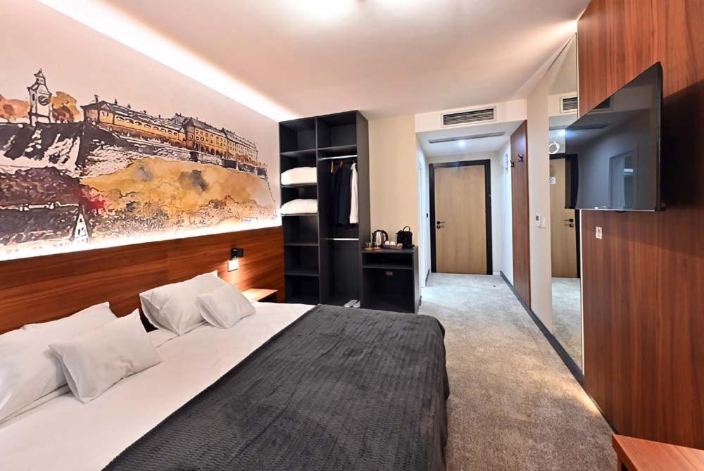 Tvrdjava Rooms - Новий Сад Екстер'єр фото